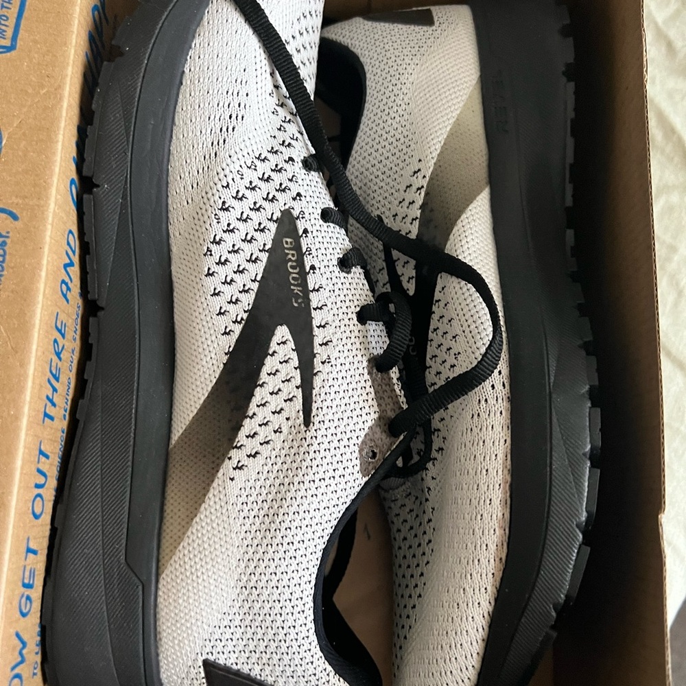Women’s Brooks